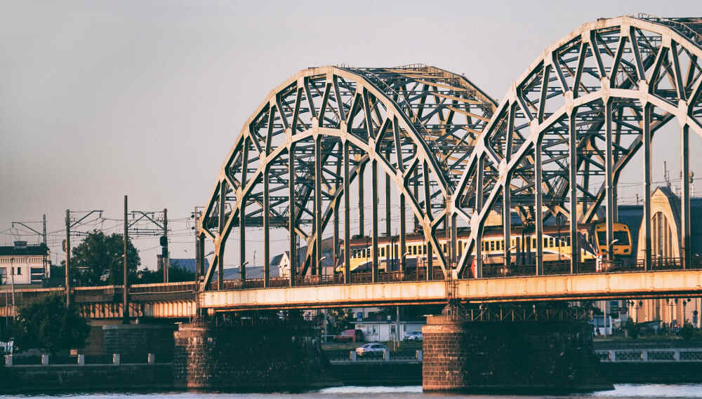 Walnut Street Bridge