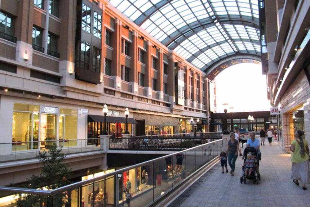 City Creek Center – Indoor Shopping and Urban Escape