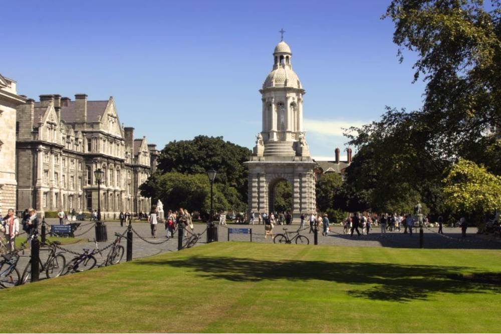 Landmarks Along City Hall to College Green