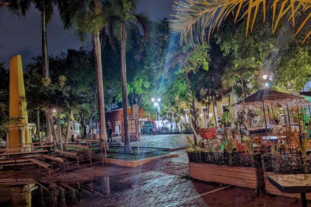 Parque Santa Lucía Mérida After Dark