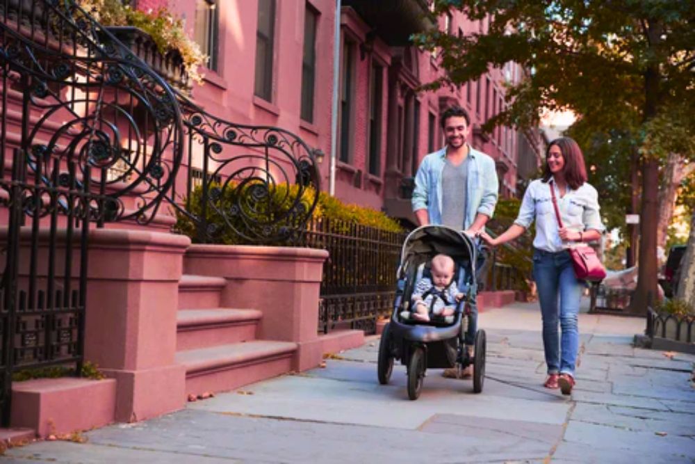 How to Choose the Right Travel Stroller for Your Family Trip